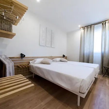 Aparthotel El Mirador Del Alcazar 4*