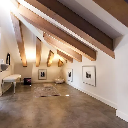 El Mirador Del Alcazar Aparthotel 4*