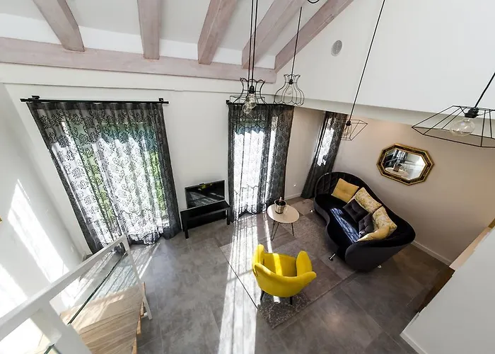 El Mirador Del Alcazar