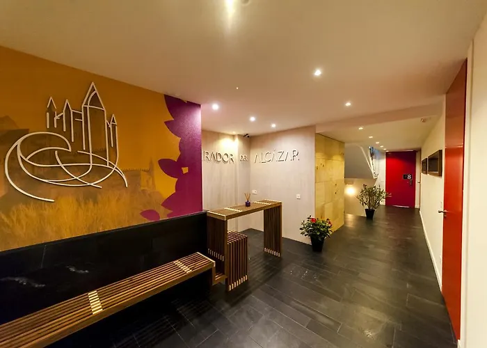 Apartmanhotel El Mirador Del Alcazar Segovia