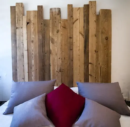 Aparthotel El Mirador Del Alcazar Segovia